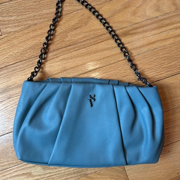Vera Wang Blue Shoulder Bag NWT with Pleated Design STUNNING - Picture 12 of 16